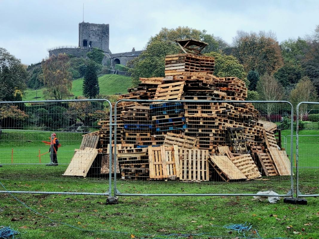 Clitheroe Castle Bonfire 2022 - 