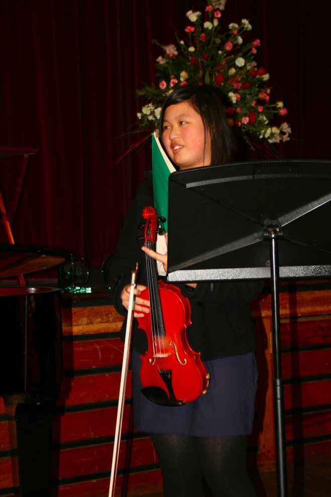 Young Musician Final - 7 Melody completes her violin pieces