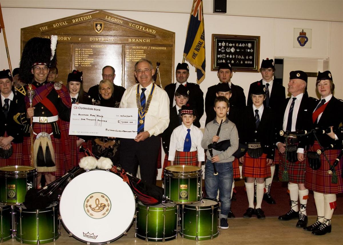 2013 Presentation to Banchory Pipe Band - BL 8 (Large)