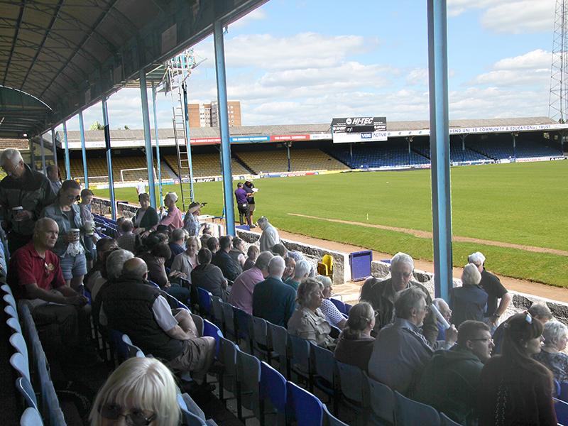 World's Biggest Quiz - at Southend United's Ground  - BigQuizS03Assembling 1