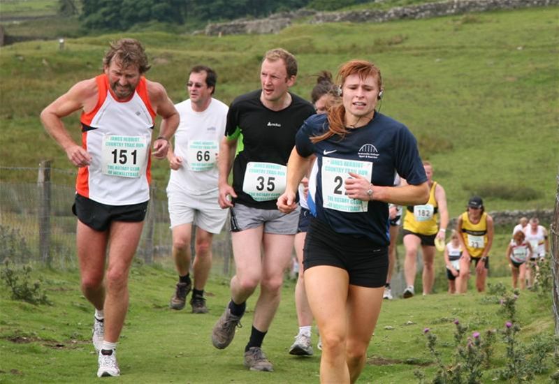 Runners on Black Hill - Herriot Run 2010 - 