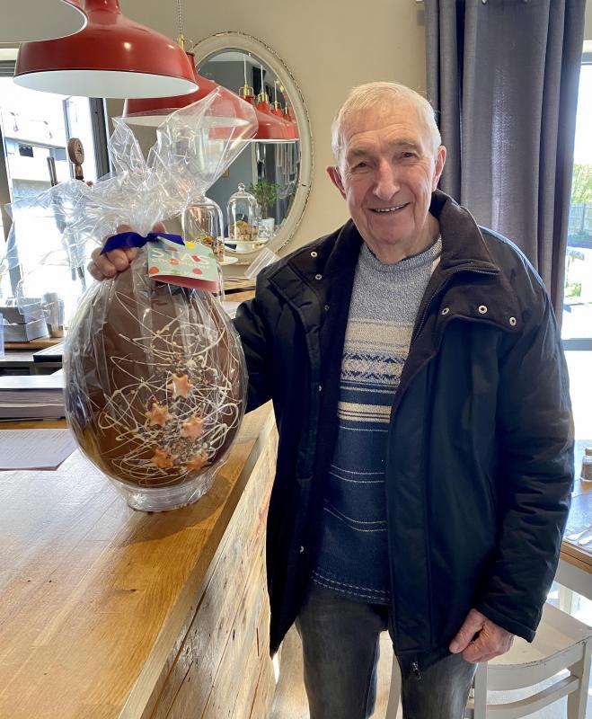 Easter Egg - Seven of our lucky winners - Chew Kitchen made the draw themselves and I was at the restaurant this morning to hand over the egg to the winner.  The egg was won by local resident  Jacqueline Connors but was collected by her father, Ted Mapstone, who is pictured receiving the egg.