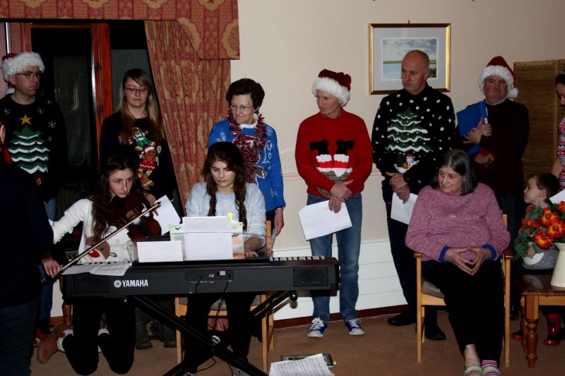 Care Home Christmas Carol Singers 2015 - 