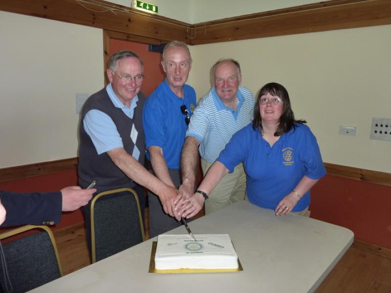 District Charity Walk - Cutting the cake