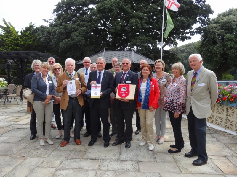 Visit of the Rotary Clubs of Chard, Rotherham, Tulln, & Dingolfing-Landau (20 July 2016) - RC Tulln & RC Dingolfing-Landau with President Brian Acton