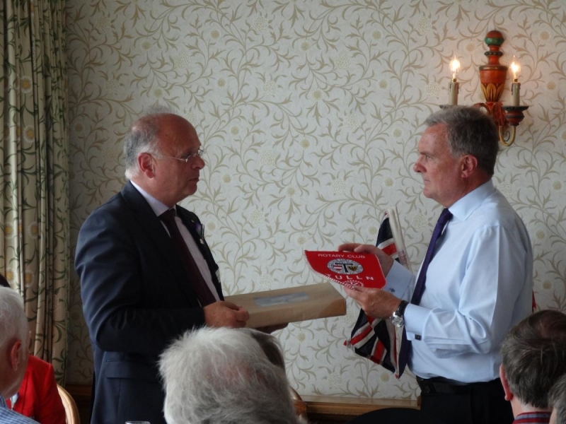 Visit of the Rotary Clubs of Chard, Rotherham, Tulln, & Dingolfing-Landau (20 July 2016) - President Brian Acton exchanging pennants with Ismail Sadek of RC Tulln and Assistant Governor, International Services & District 1910 Governor Nominee 2018/19.
