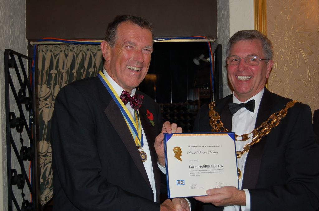 Charter Dinner 2007 - Ron and Allan with the certificate
