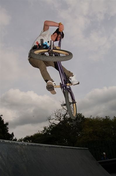 Supporting Young People - Skateboard & BMX Park Ruislip - Picture by Steve Wilcox www.steve-wilcox.co.uk.
