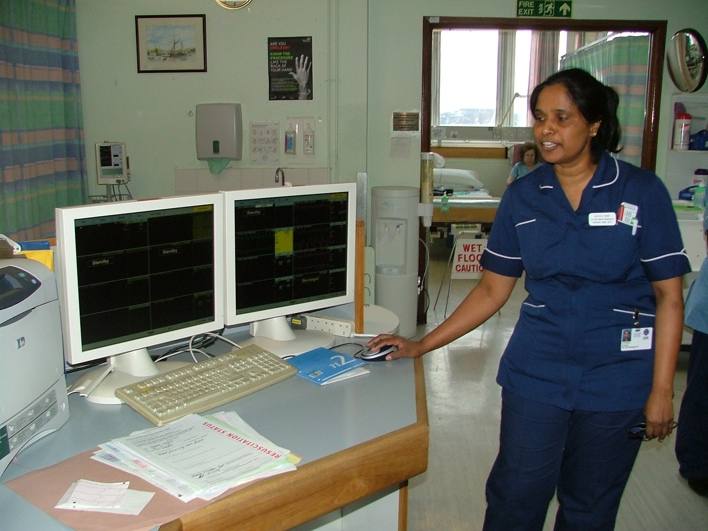 Visit of RIBI President Ian Thomson 2008 - Sita Lumsden Heart Monitor demonstrated