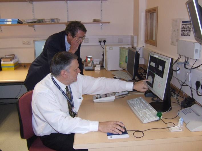 Visit of RIBI President Ian Thomson 2008 - This is why it is pinpont treatment