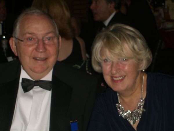 PRESIDENT'S NIGHT 2011 - Immediate past president Rtn Malcolm Brown and his wife Doreen.