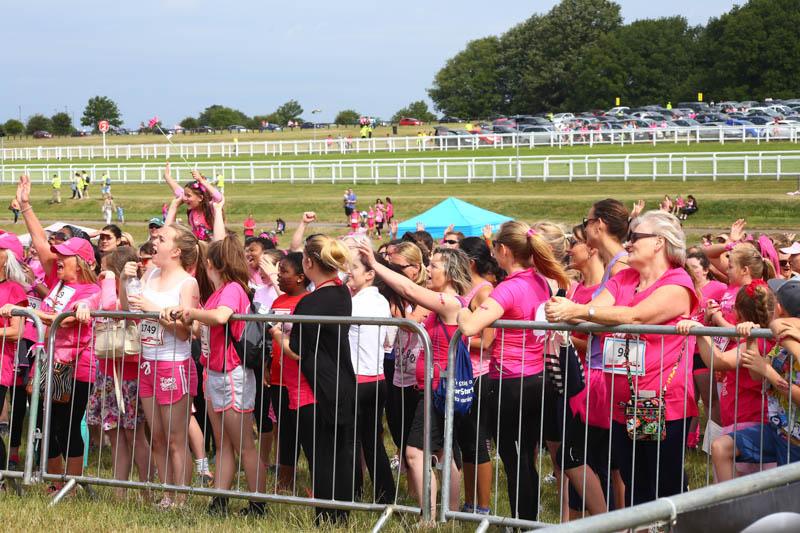 Race for Life 2015 raise Â£256,000 - Epsom-5173