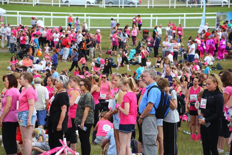 Race for Life 2015 raise Â£256,000 - Epsom-5200