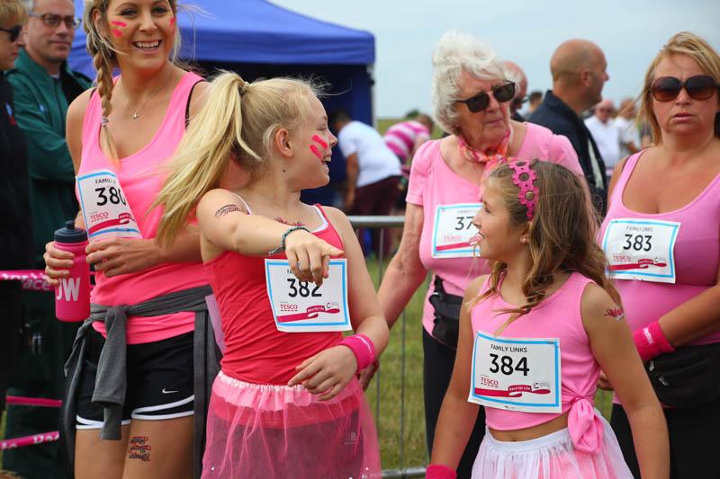 Race for Life 2015 raise Â£256,000 - Epsom-5305