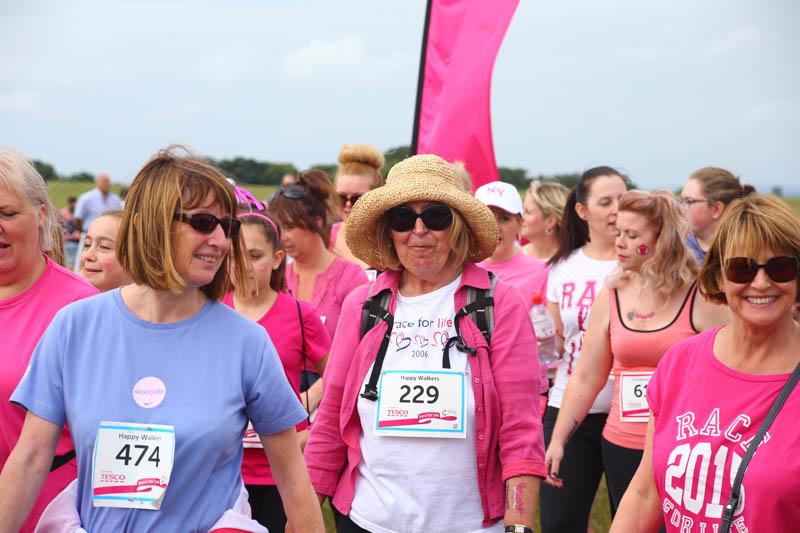 Race for Life 2015 raise Â£256,000 - Epsom-5307