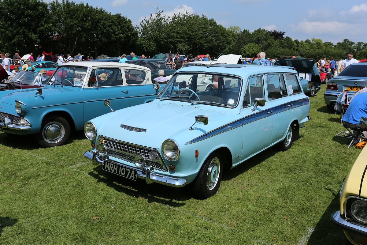 Doncaster Classic Car and Bike Show 2017 - Ford Cortina Estate