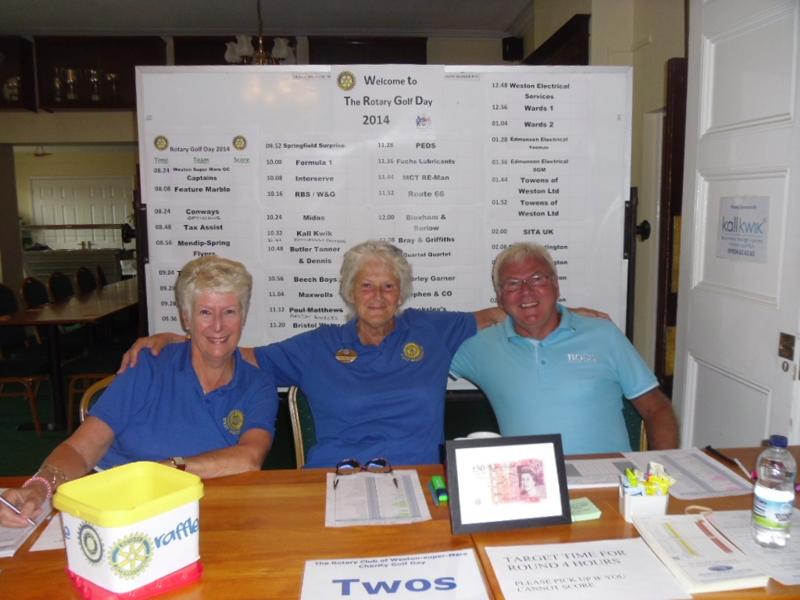 Charity Golf Day - Players received a warm welcome from Rtn John Rogers and Inner Wheel