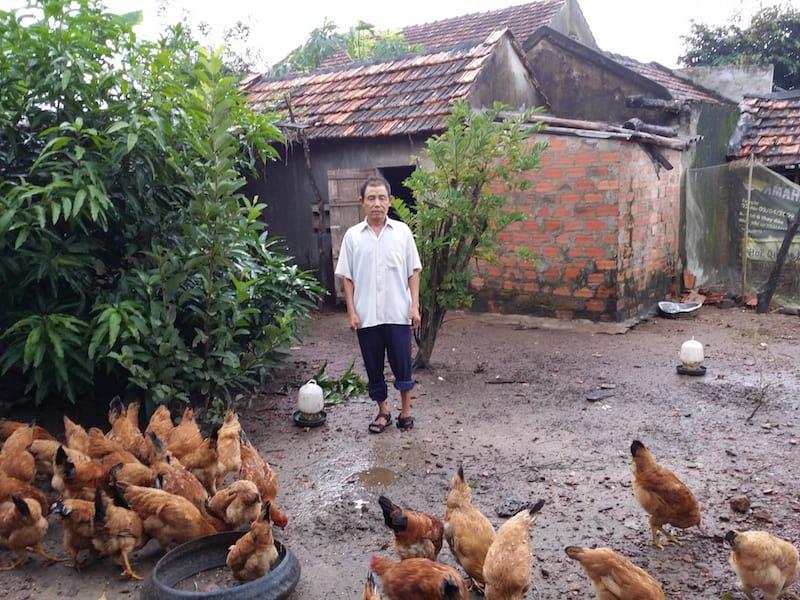 Lendwithcare - Mr He Dang Van was born in 1951 in Nghia Ninh of Quang Binh Province. He is disabled due to an accident when joining the army in 1968. His wife is a farmer and helps him in raising chickens and pigs. Now he raises 50 chickens and 02 pigs for selling their