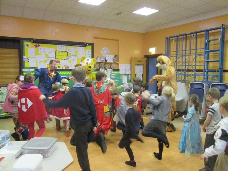 Children in Need 2014 - Playing 'Pudsey Says'