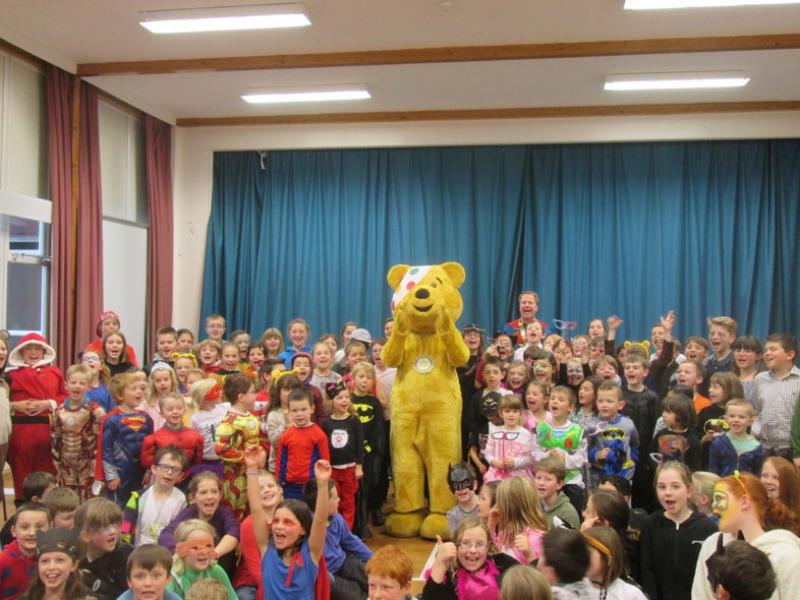 Children in Need 2014 - Pusey and some more 'small persons'