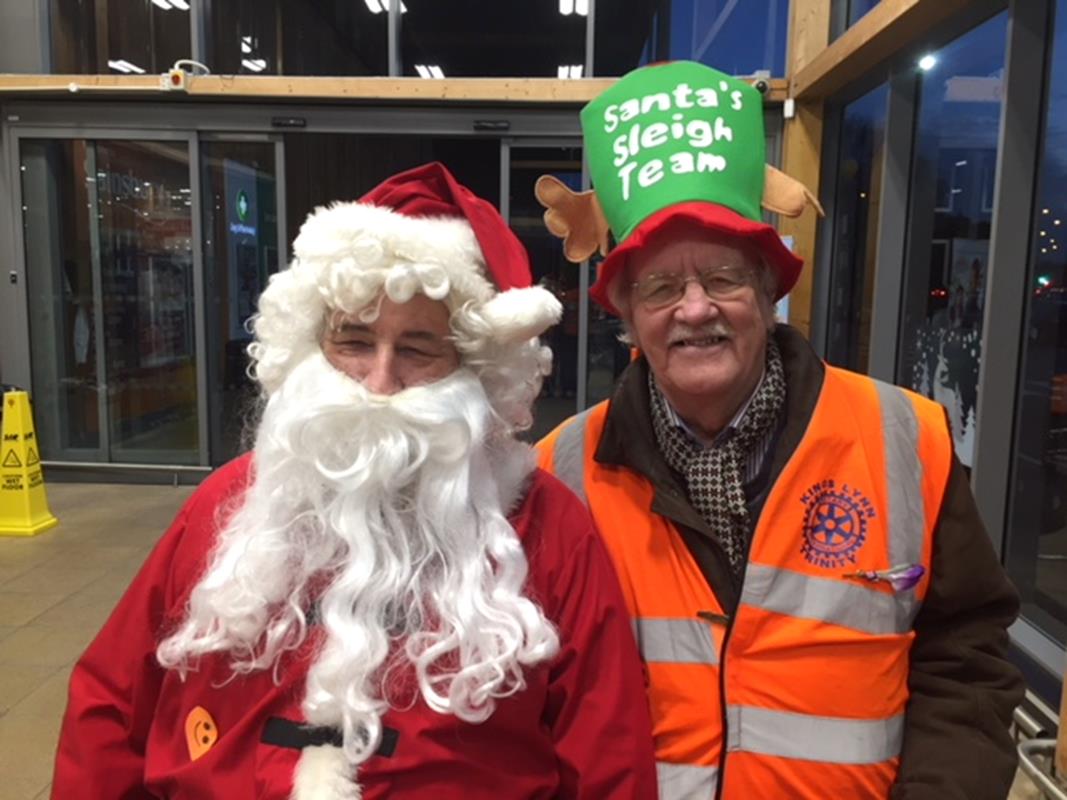 Santa's Outings 2017 - Still at Sainsburys