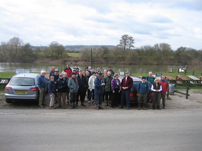 Walking weekend 2010 - Team photo #4 at the red Lion