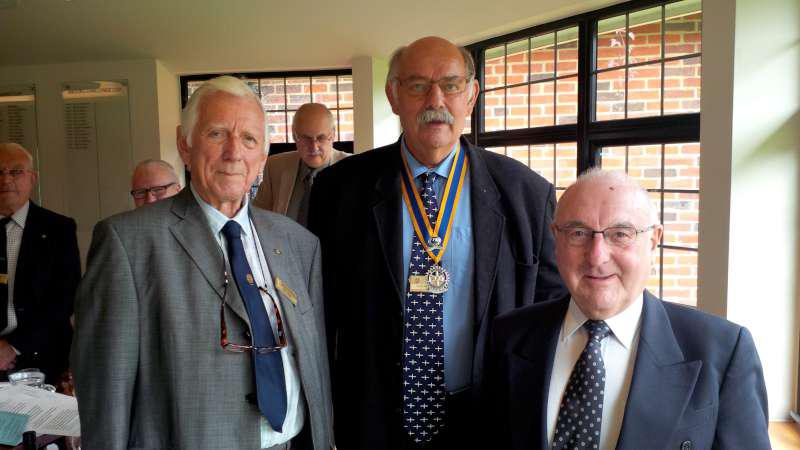 Keith Mann inducted by Clive Smitheram - Keith Mann (right), introduced by Harry Corben(left) was inducted by Clive Smitheram (Centre)