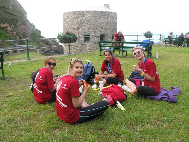 Annual Itex-Rotary Walk around Guernsey (6  June 2012) - Group rest