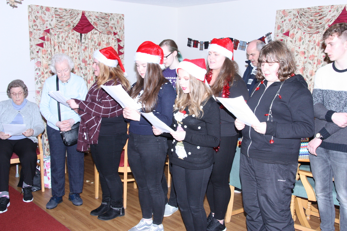 Care Home And Key Housing Christmas Carol Singers 2017 - 