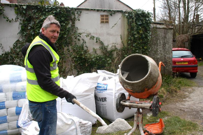 White Wash For Flora - Preparing the mortar (Photo courtesy John Head)