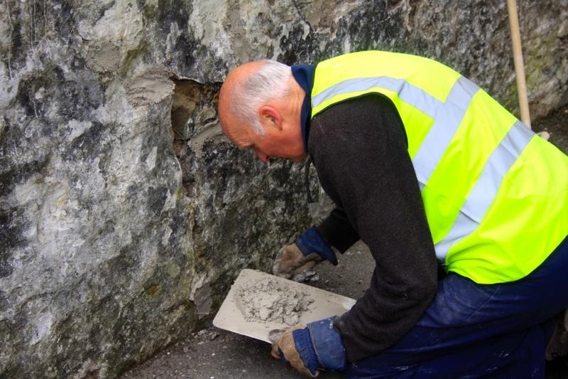 White Wash For Flora - David Ford filling holes and gaps (Photo courtesy John Head)