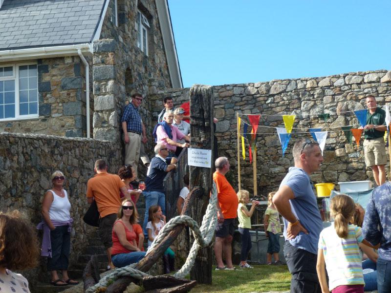 Lihou Island Charitable Trust - Fundraiser and Thanks (Sunday 22 September 2013) - Simon, John and Judy have good view of duck race