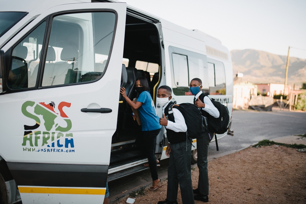 SOS Africa children get back to school after Covid lockdown - Linden & Asandele