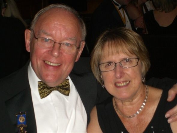 PRESIDENT'S NIGHT 2011 - Rtn Peter Munday and his wife Margaret.