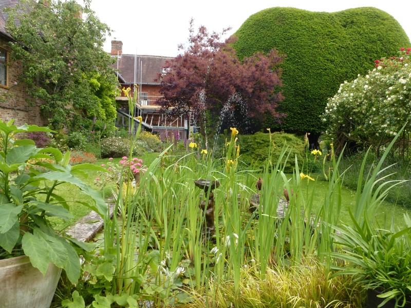 The Hidden Gardens of Frampton - 