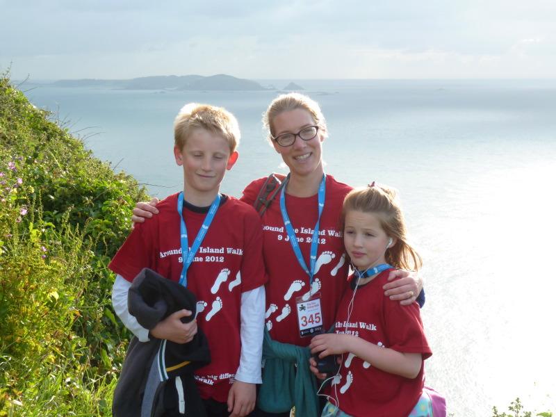 Annual Itex-Rotary Walk around Guernsey (6  June 2012) - A family team