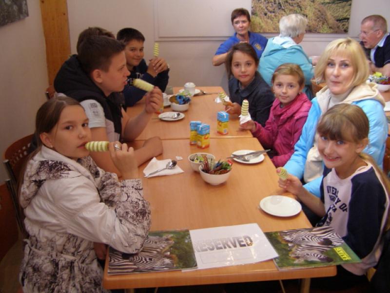 Chernobyl Kids visit to Blair Drummond Safari Park - P6242039 (640x480)