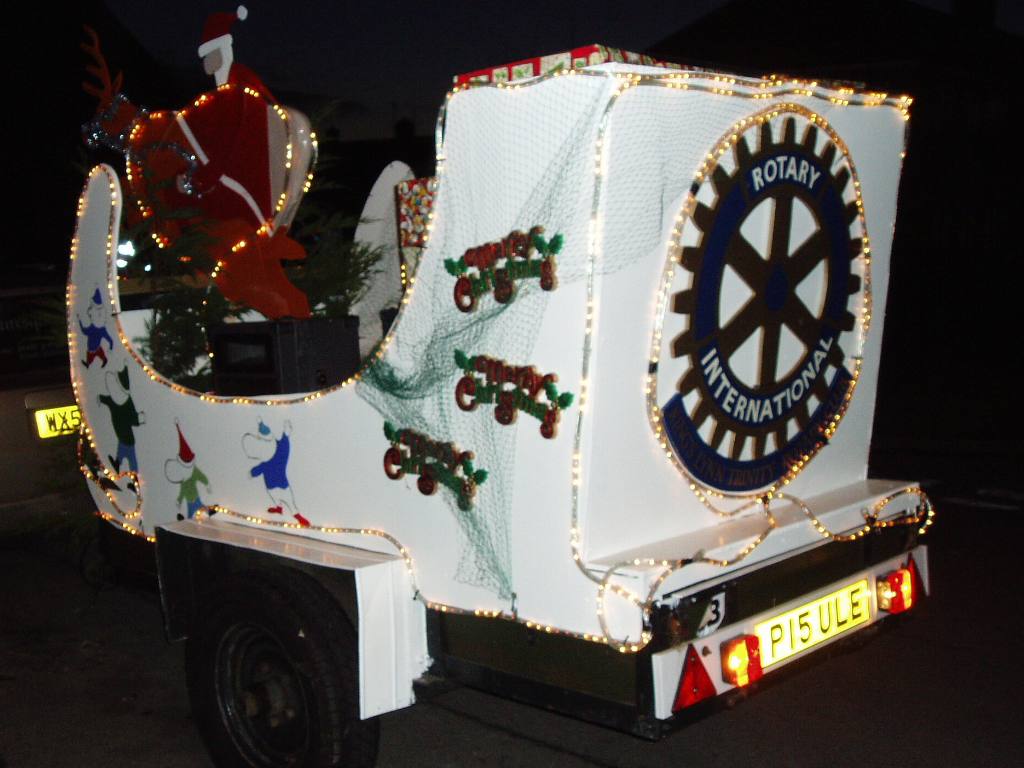 Santa visits Gaywood - 2006 - The specially built sleigh