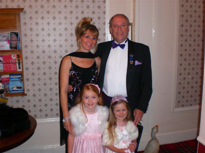 DISTRICT CONFERENCE 2009 - Louise and Rtn. Nigel Turner with Elise and Victoria