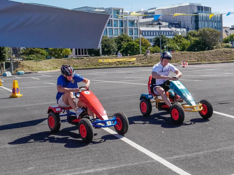 2015-08-09 Lions Pedal Car Grand Prix - Yvonne overtakes on the outside