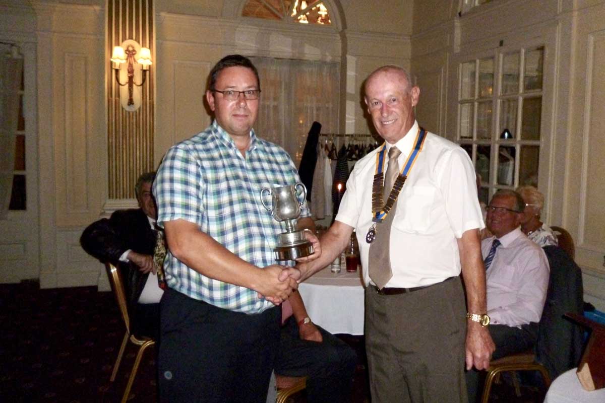 Handover Night - Robin Speakman presented with the Presidents Cup