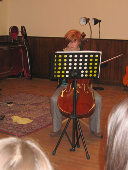 Young musician 11.1.09 -  17 YO Rosalind Ford Cello