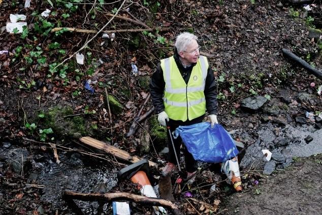 ROTARY JOINS IN THE LITTER-PICK - 