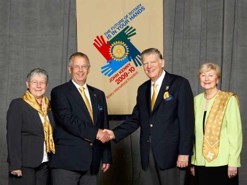 Millom Rotarians on their Travels - Mick & Hazel meet International President John Kenny and his wife June in San Diego, California.