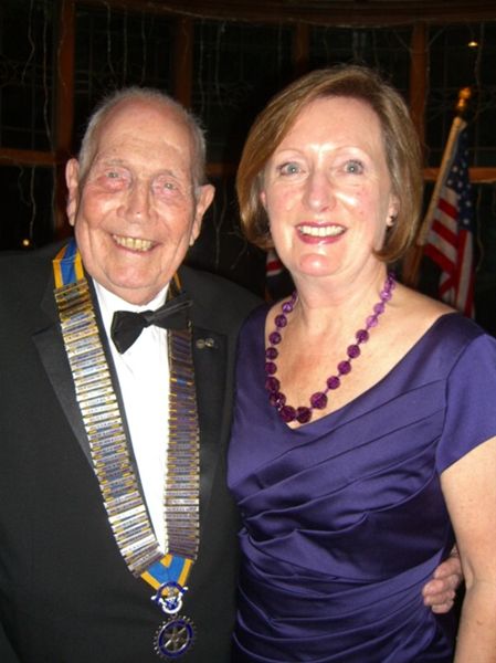 PRESIDENT'S NIGHT 2011 - The President of Sale Rotary Club, Rtn John Taylor and the guest speaker Susan Craig
