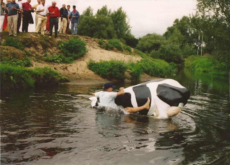 DEC 2013 Visitors from Enschede, Holland - and falling off the cow! Eschede 2003