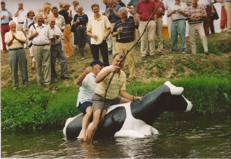 DEC 2013 Visitors from Enschede, Holland - Terry President Elect and his opposite number, Fred Leonards, succeeding in rescuing the floating cow - Eschede 2003