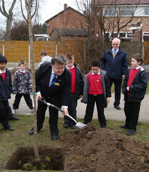 RIBI President David Fowler's Tree Planting 18th March 2010 - 