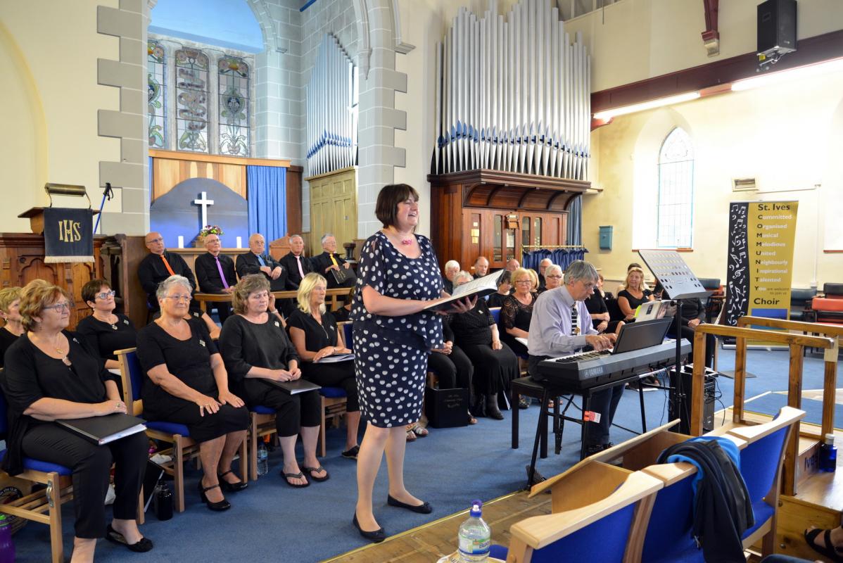 President's Concert 2018 in aid of St Julia's Hospice and Macmillan Nurses - Soloist Hannah Pascoe, Soprano, entertains