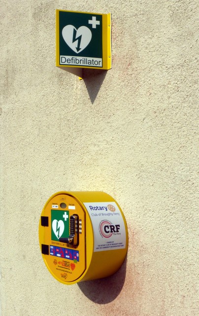 defibrillators for public use in Broughty. - defib 2